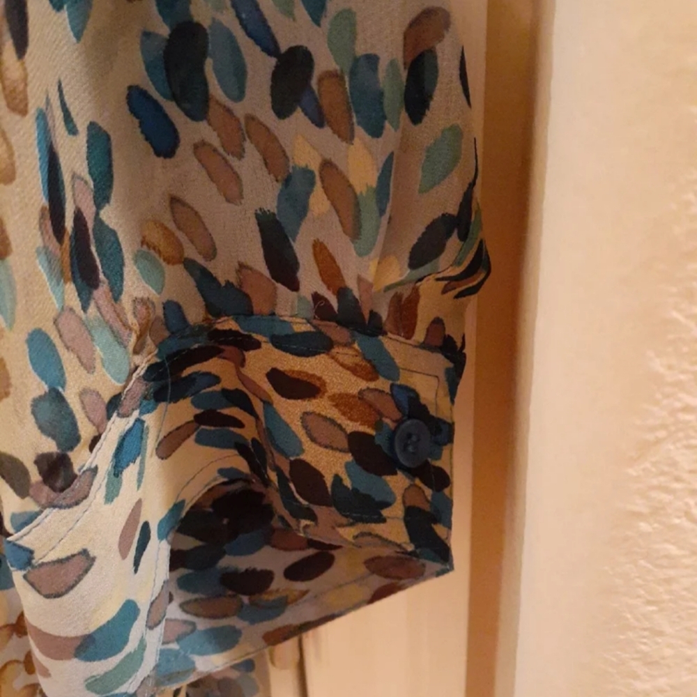 NYC Design Blouse - Picture 3 of 7